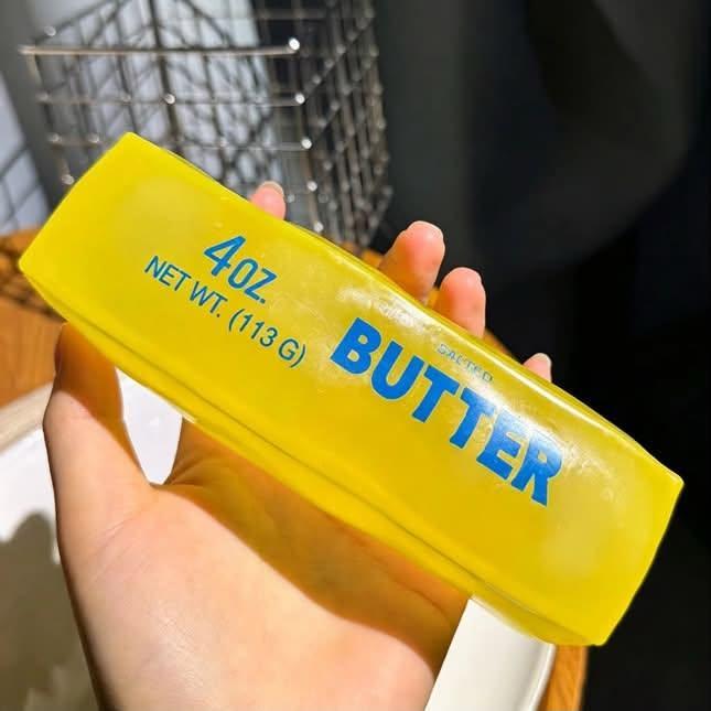 PreOrder | Moldable Vaseline Butter Squishy