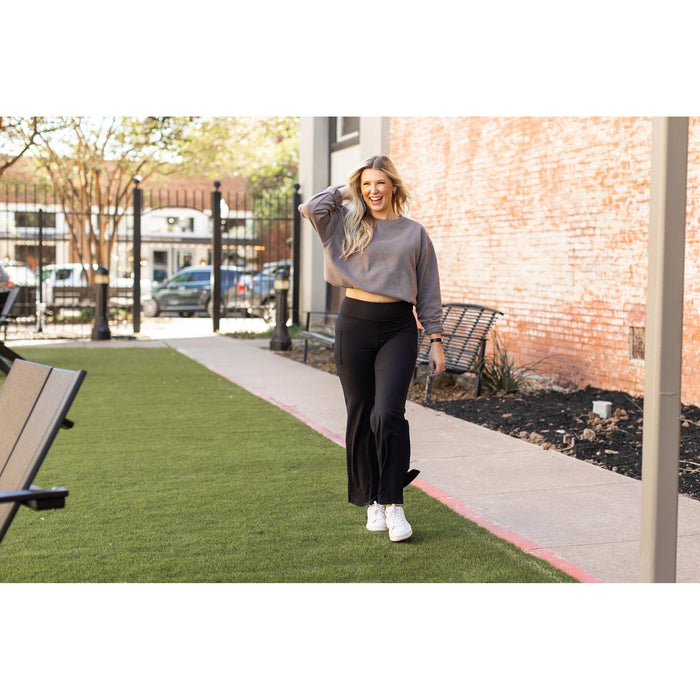 Ready to Ship | The Madison - Straight Leg Black Leggings with Pockets