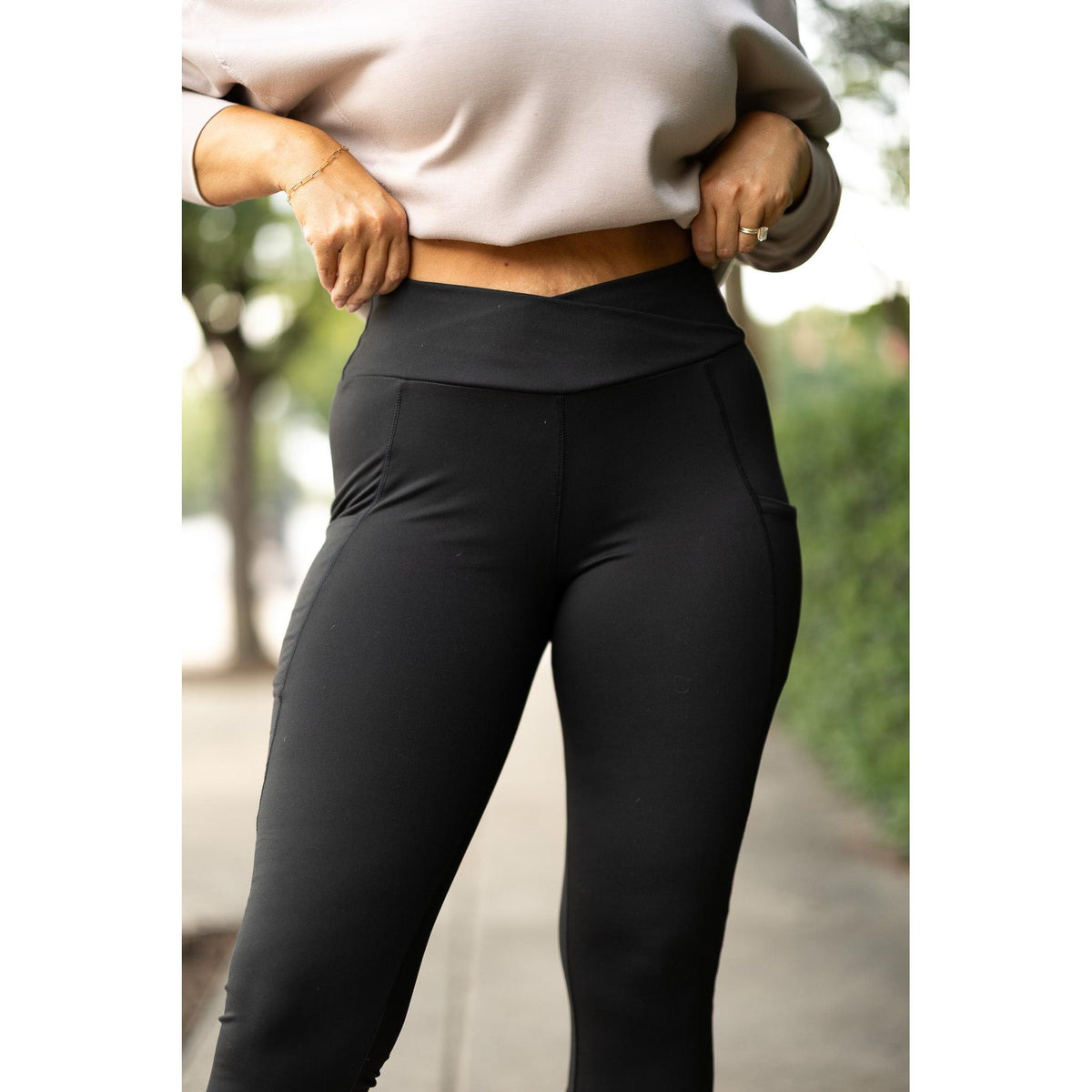 Ready to Ship | The Lillian - 2 PACK - Sculpting Crossover Capri