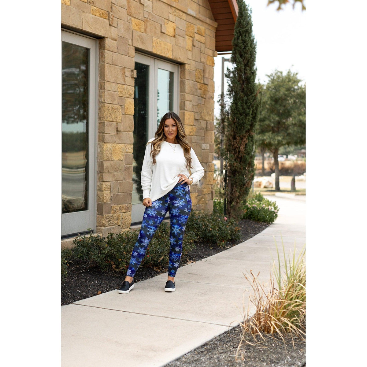 Ready to Ship |  Blue Snowflake Leggings