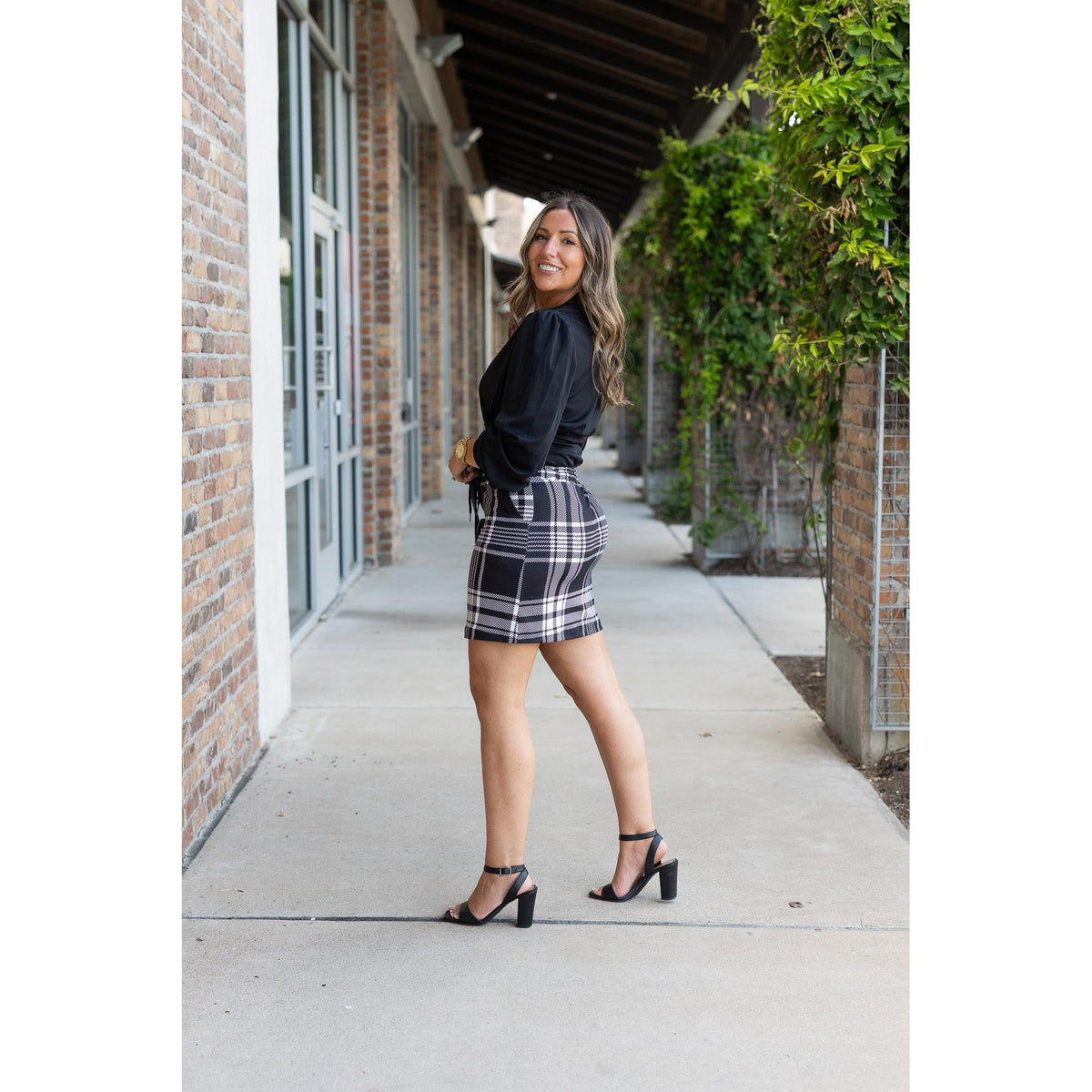 Ready to Ship  | The Amelia - Black And White Plaid Jogger Skirt - 2 PACK
