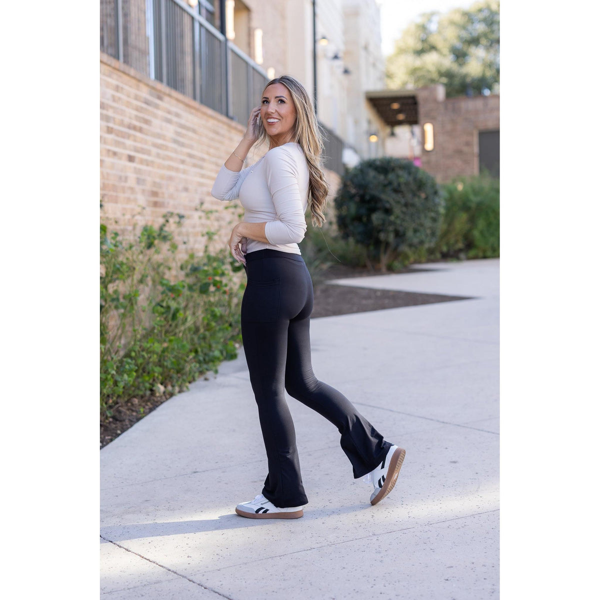 Ready to Ship | The Fiona - Black Flare Leggings WITH POCKETS - 2 PACK