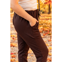 Ready to Ship | The Brinley - Brown Fleece Joggers