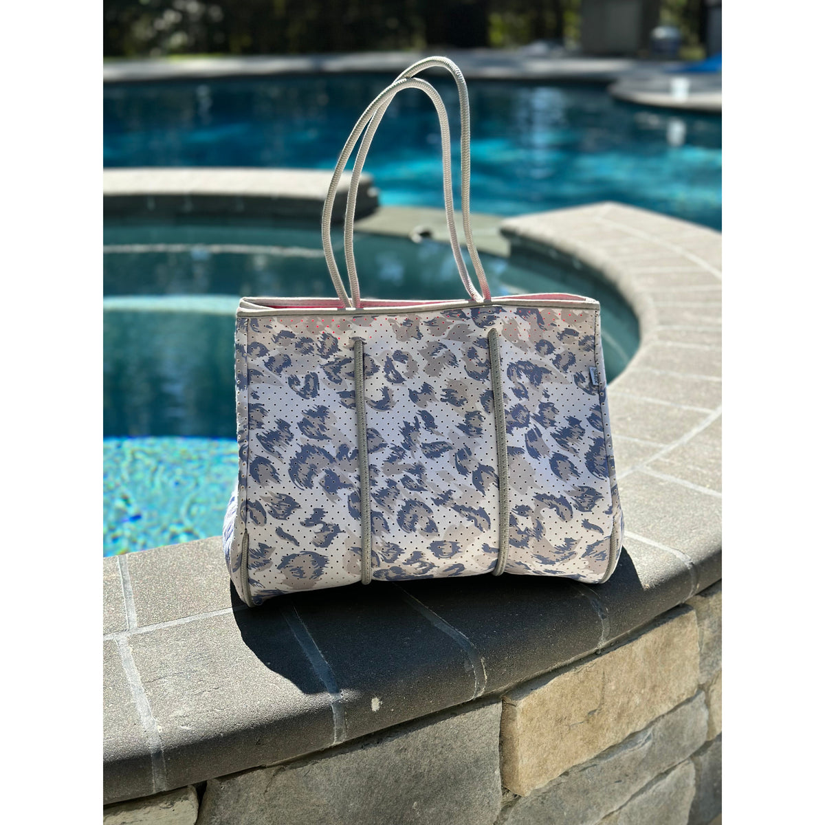 Ready to Ship | The Janice Neoprene Tote